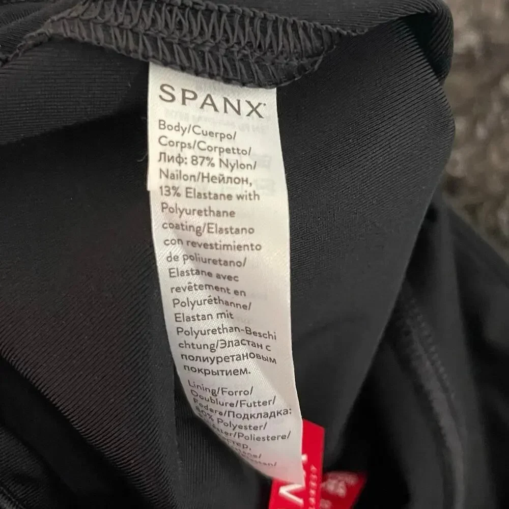 NEW SPANX Faux Leather Moto Bike Shorts in Very Black NWT - Size XS